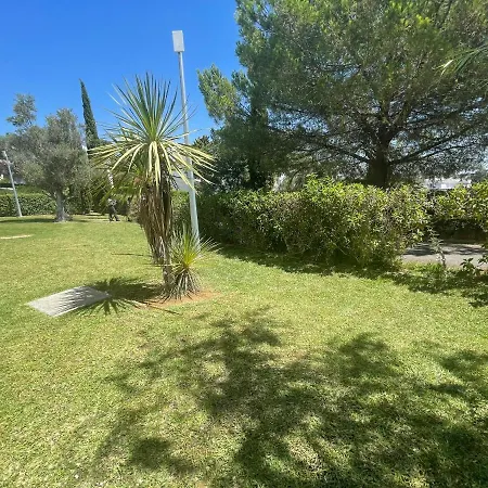 Lovely 2 Bedroom Inside A In Будинок відпочинку Албуфейра