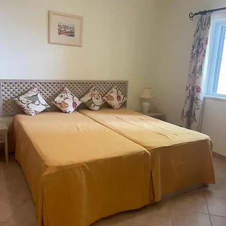 Σπίτι διακοπών Lovely 2 Bedroom Inside A In