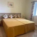 Casa de Férias Lovely 2 Bedroom Inside A In