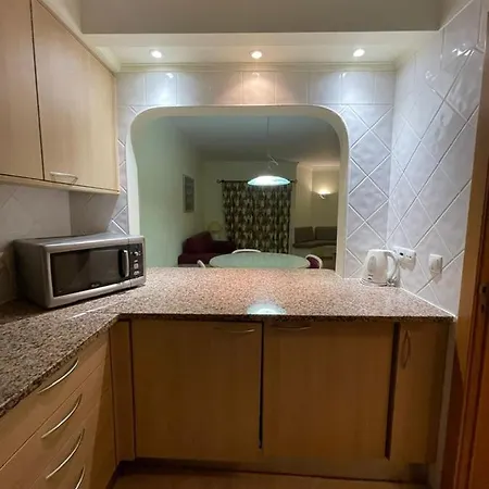 Lovely 2 Bedroom Inside A In 別荘